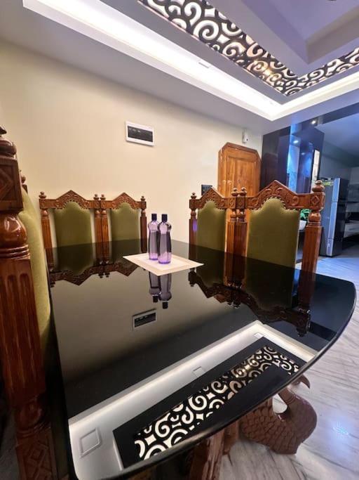 Modern Luxe Haven Apartment สิริกุรี ภายนอก รูปภาพ